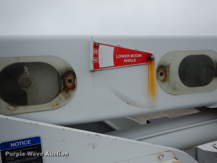 image for item DM2963 2012 Ford F550  bucket truck