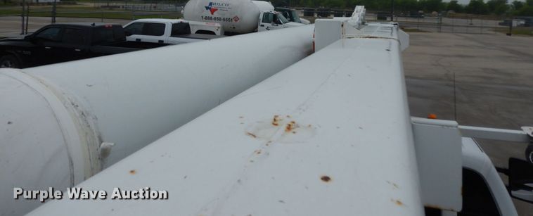 image for item DM2963 2012 Ford F550  bucket truck