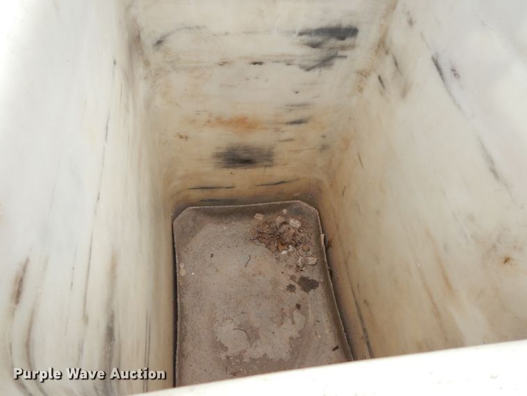 image for item DM2963 2012 Ford F550  bucket truck