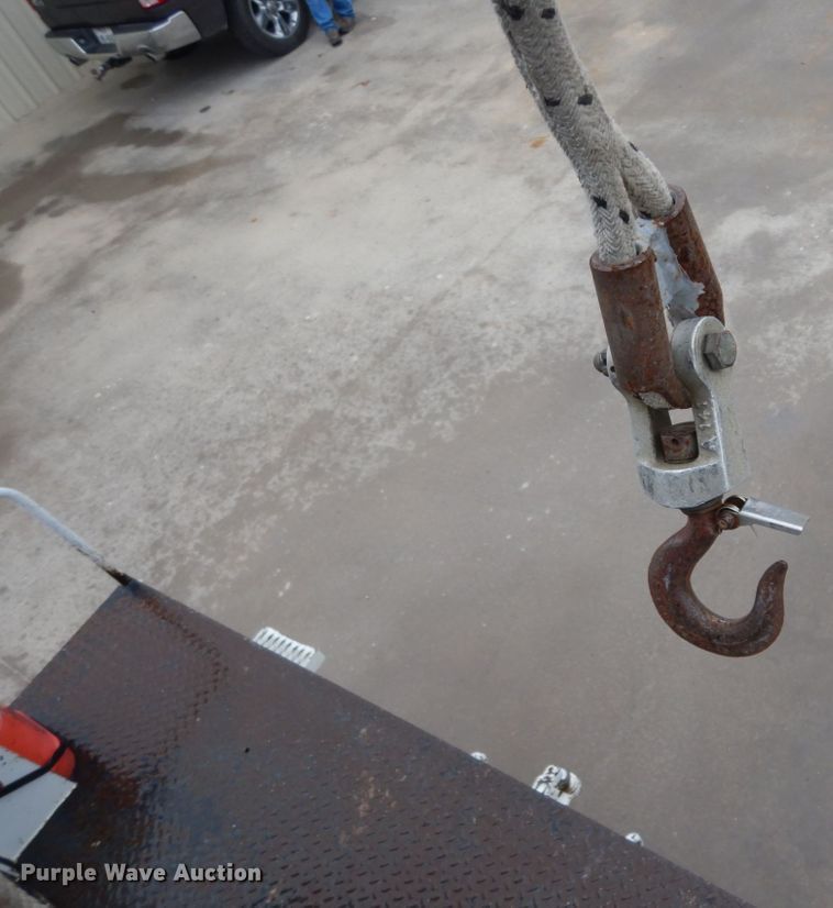 image for item DM2963 2012 Ford F550  bucket truck