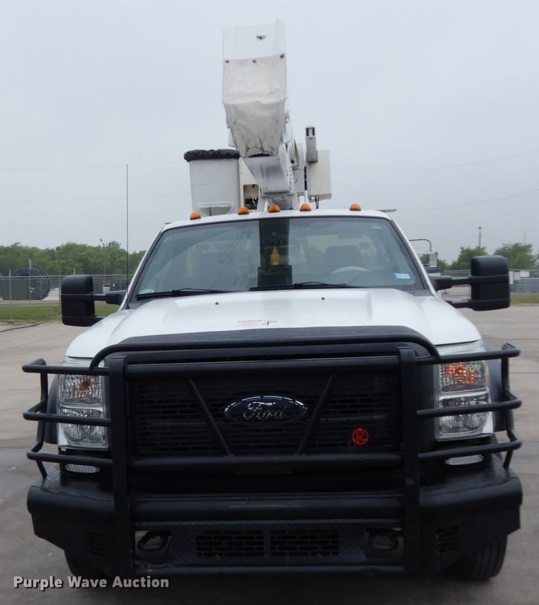 image for item DM2964 2015 Ford F550  bucket truck