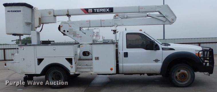 image for item DM2964 2015 Ford F550  bucket truck