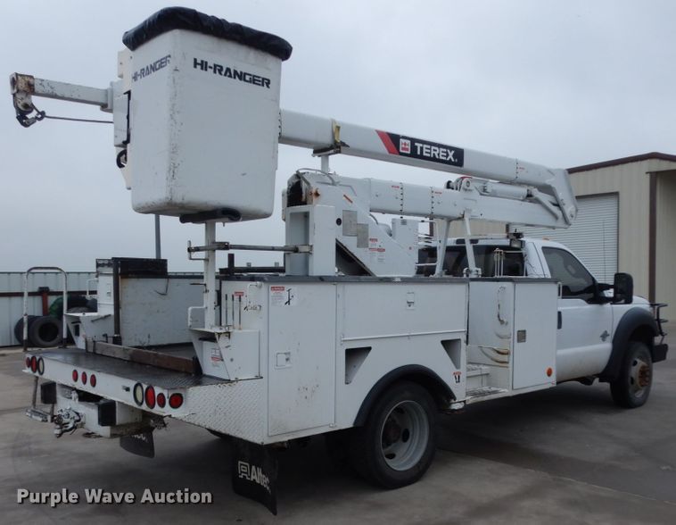 image for item DM2964 2015 Ford F550  bucket truck