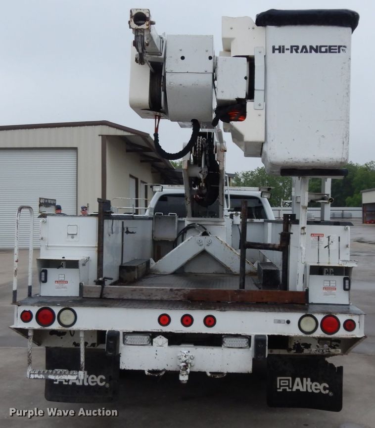 image for item DM2964 2015 Ford F550  bucket truck