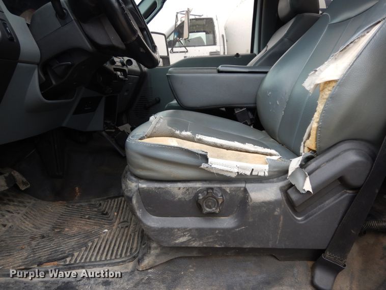 image for item DM2964 2015 Ford F550  bucket truck