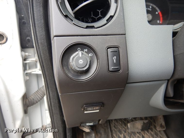 image for item DM2964 2015 Ford F550  bucket truck