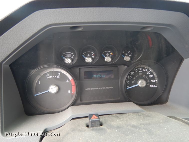 image for item DM2964 2015 Ford F550  bucket truck