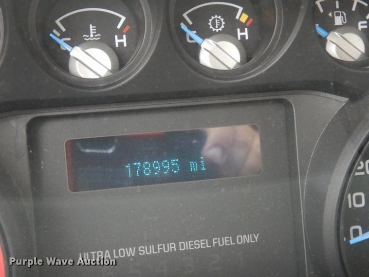 image for item DM2964 2015 Ford F550  bucket truck