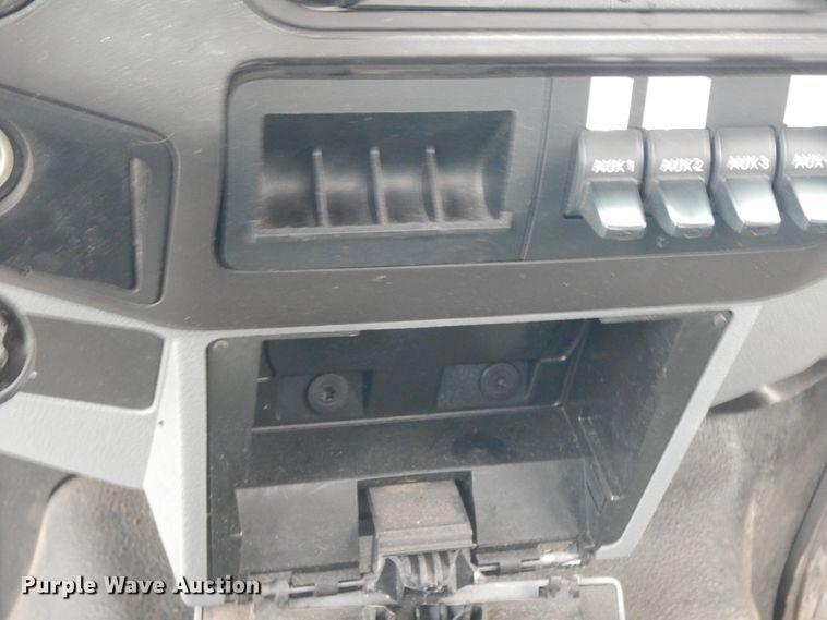 image for item DM2964 2015 Ford F550  bucket truck