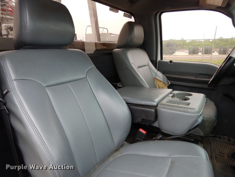 image for item DM2964 2015 Ford F550  bucket truck