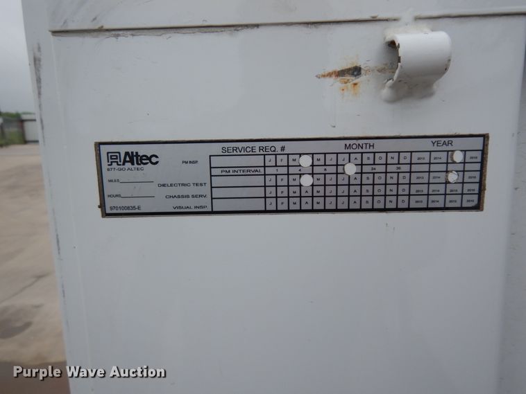 image for item DM2964 2015 Ford F550  bucket truck