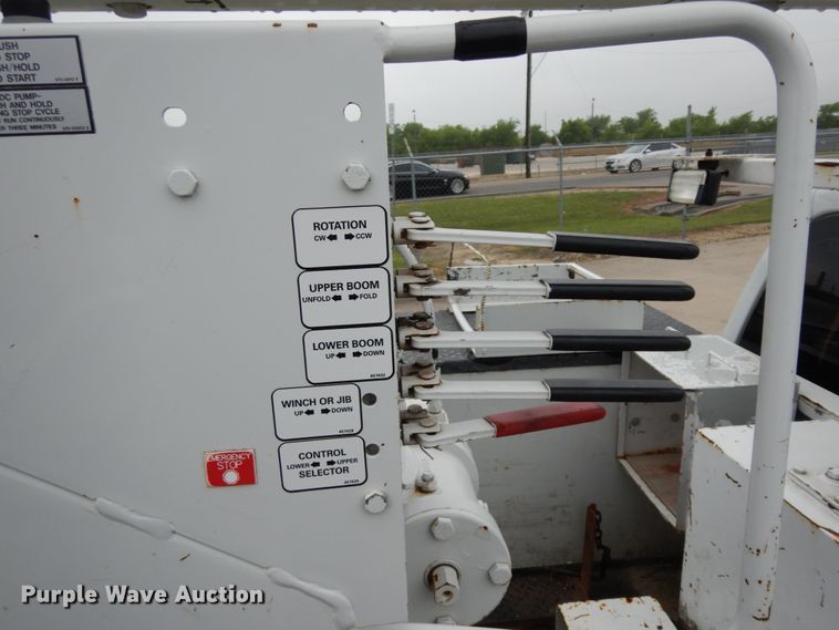 image for item DM2964 2015 Ford F550  bucket truck