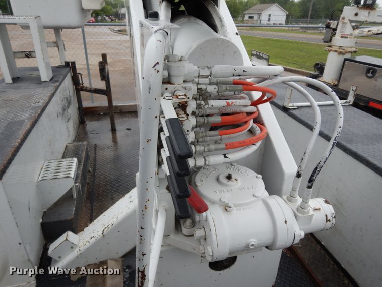 image for item DM2964 2015 Ford F550  bucket truck