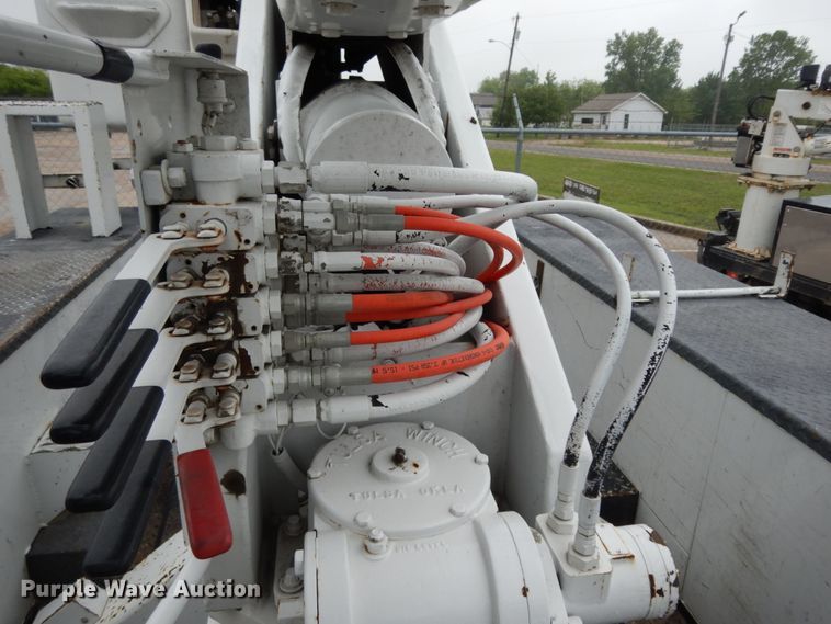 image for item DM2964 2015 Ford F550  bucket truck