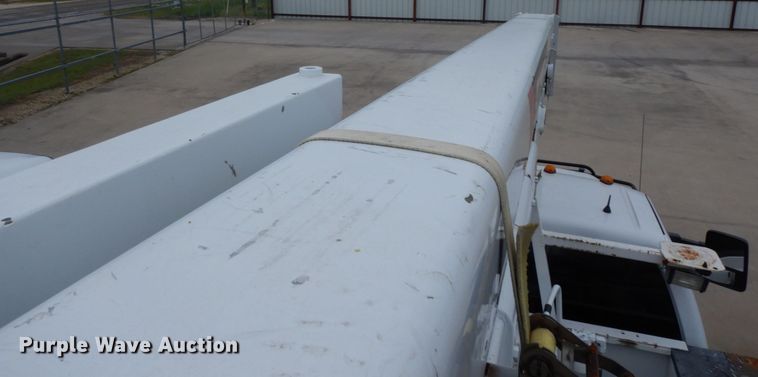 image for item DM2964 2015 Ford F550  bucket truck