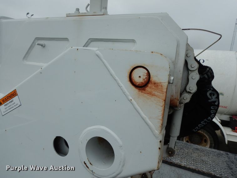 image for item DM2964 2015 Ford F550  bucket truck