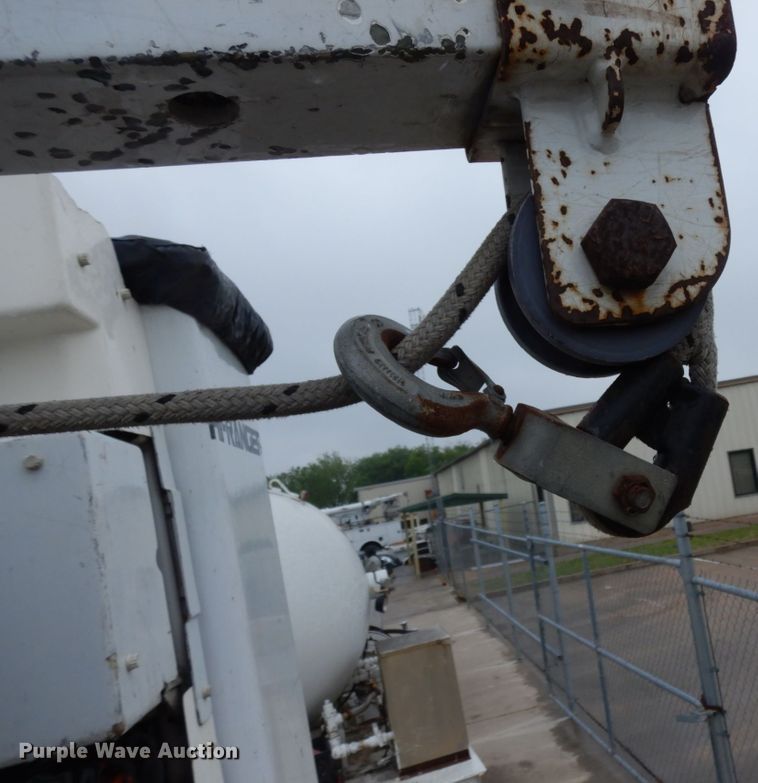 image for item DM2964 2015 Ford F550  bucket truck