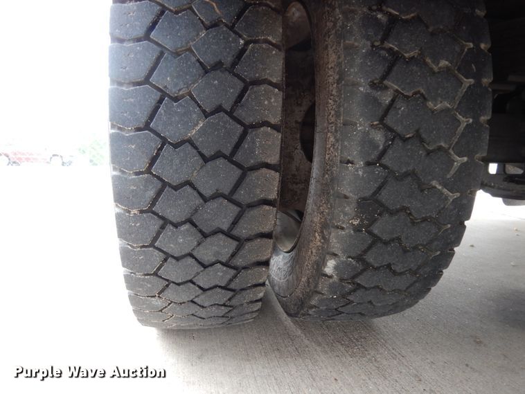 image for item DM2964 2015 Ford F550  bucket truck