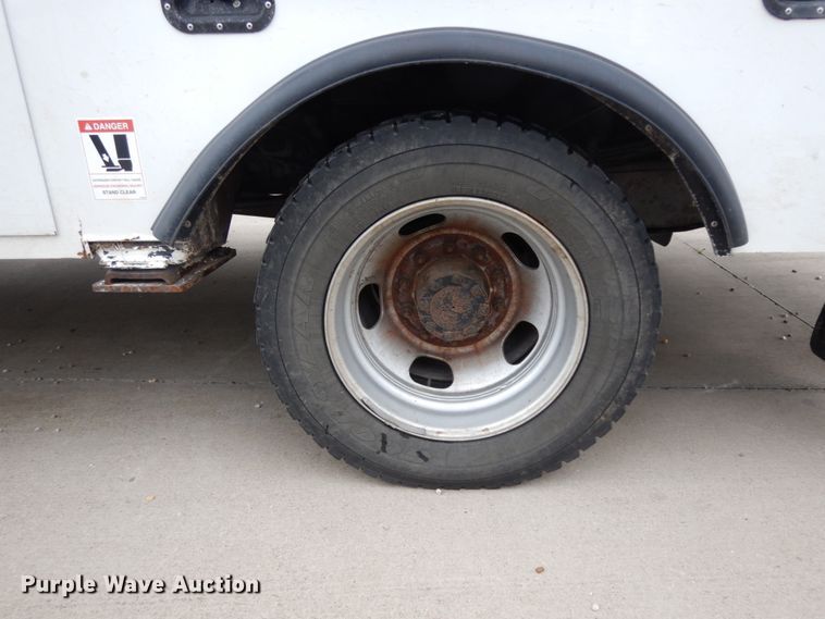 image for item DM2964 2015 Ford F550  bucket truck