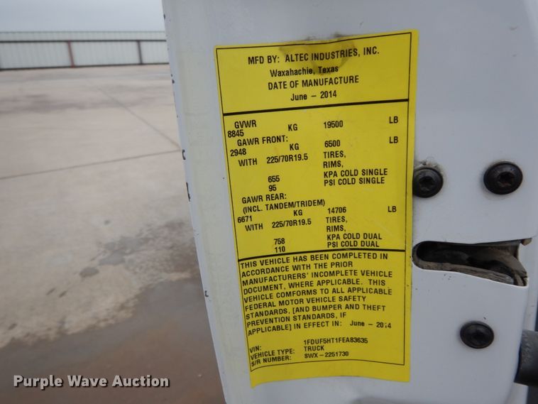 image for item DM2964 2015 Ford F550  bucket truck