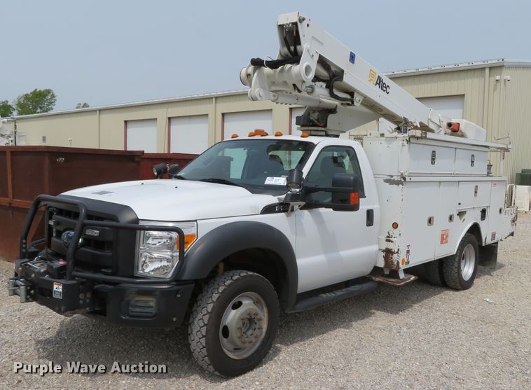 image for item DN5826 2011 Ford F550  bucket truck