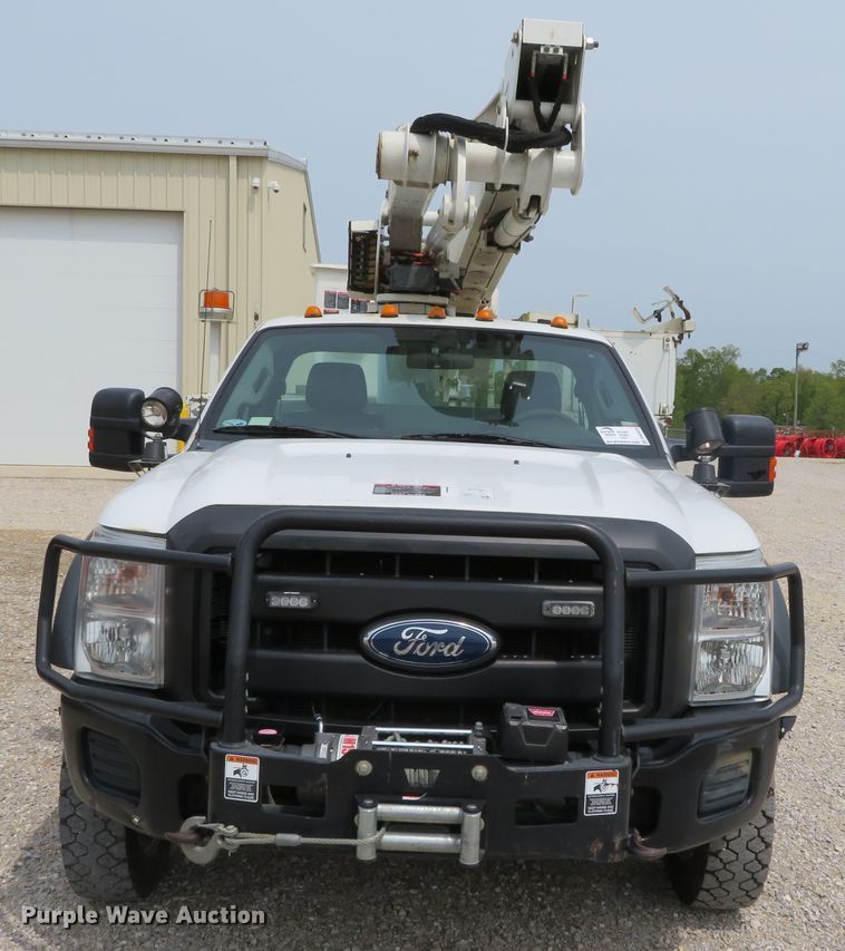 image for item DN5826 2011 Ford F550  bucket truck