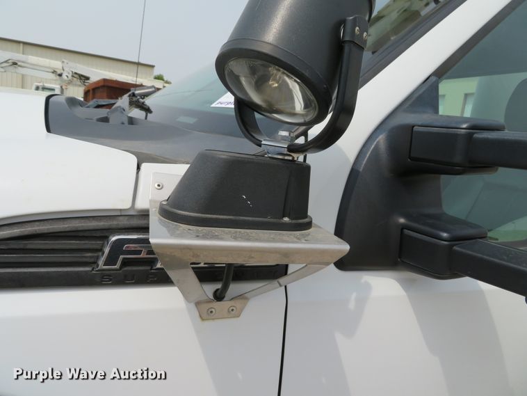 image for item DN5826 2011 Ford F550  bucket truck