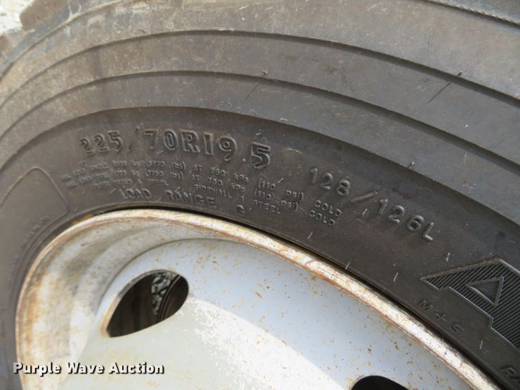 image for item DN5826 2011 Ford F550  bucket truck