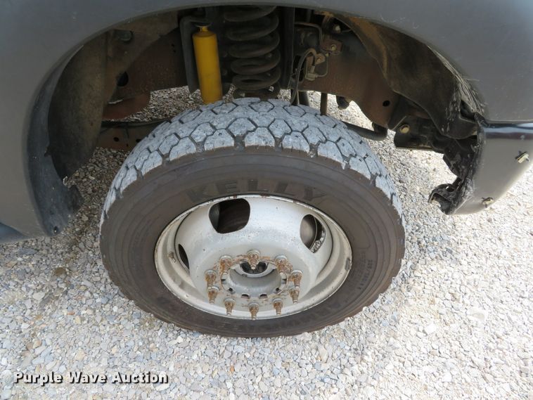 image for item DN5826 2011 Ford F550  bucket truck