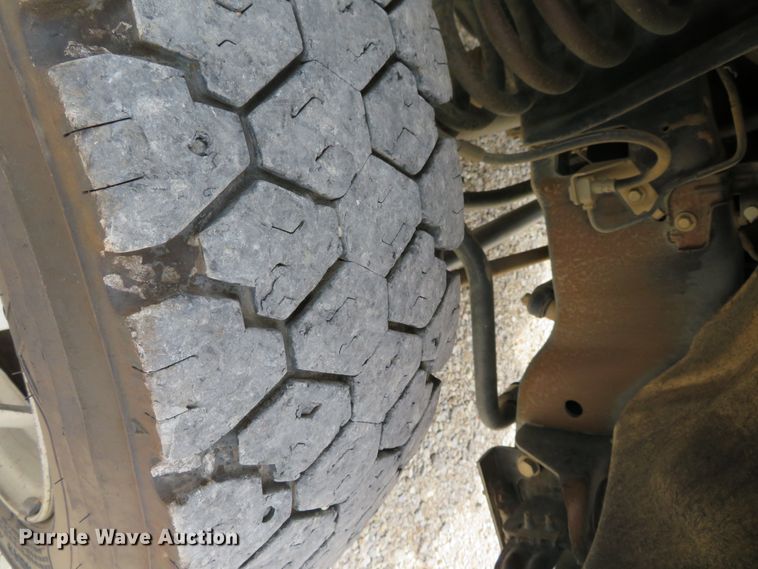 image for item DN5826 2011 Ford F550  bucket truck