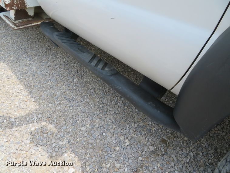 image for item DN5826 2011 Ford F550  bucket truck