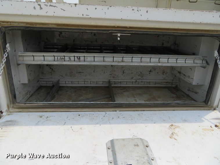 image for item DN5826 2011 Ford F550  bucket truck