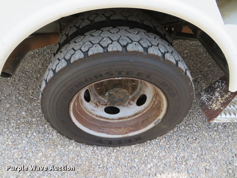 image for item DN5826 2011 Ford F550  bucket truck