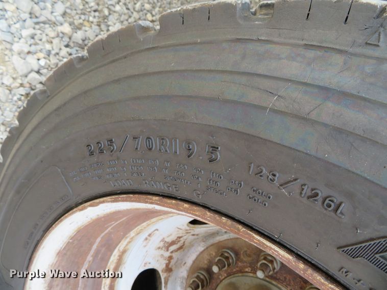 image for item DN5826 2011 Ford F550  bucket truck