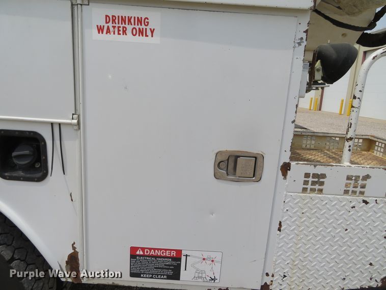 image for item DN5826 2011 Ford F550  bucket truck