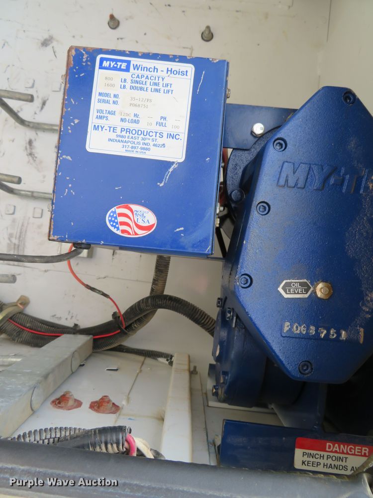 image for item DN5826 2011 Ford F550  bucket truck