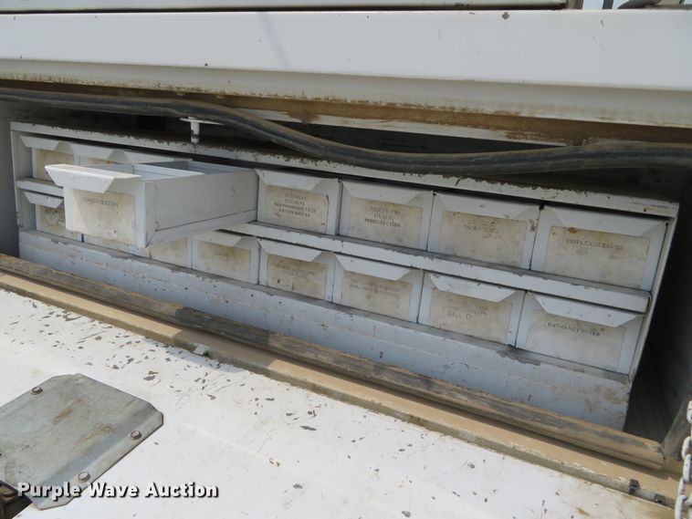 image for item DN5826 2011 Ford F550  bucket truck