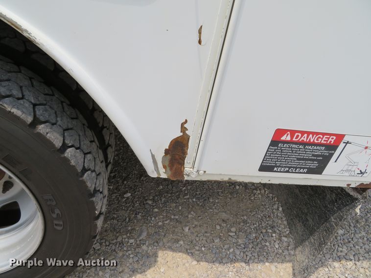 image for item DN5826 2011 Ford F550  bucket truck