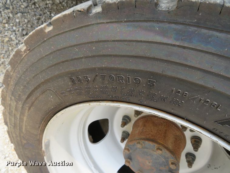 image for item DN5826 2011 Ford F550  bucket truck