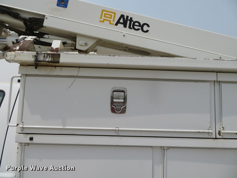 image for item DN5826 2011 Ford F550  bucket truck