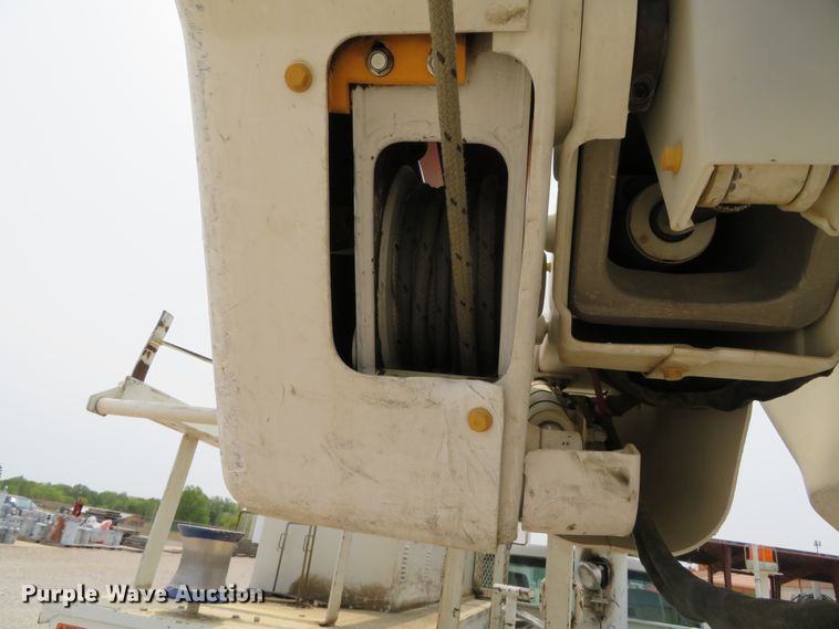 image for item DN5826 2011 Ford F550  bucket truck