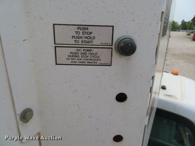 image for item DN5826 2011 Ford F550  bucket truck