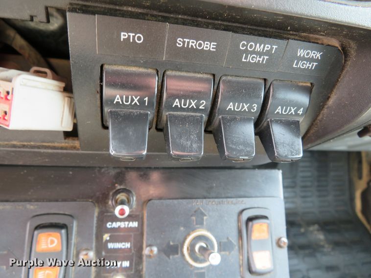 image for item DN5826 2011 Ford F550  bucket truck