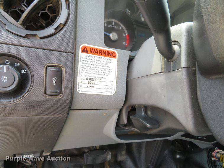 image for item DN5826 2011 Ford F550  bucket truck