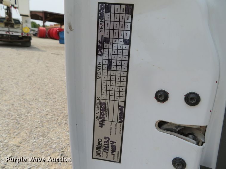 image for item DN5826 2011 Ford F550  bucket truck