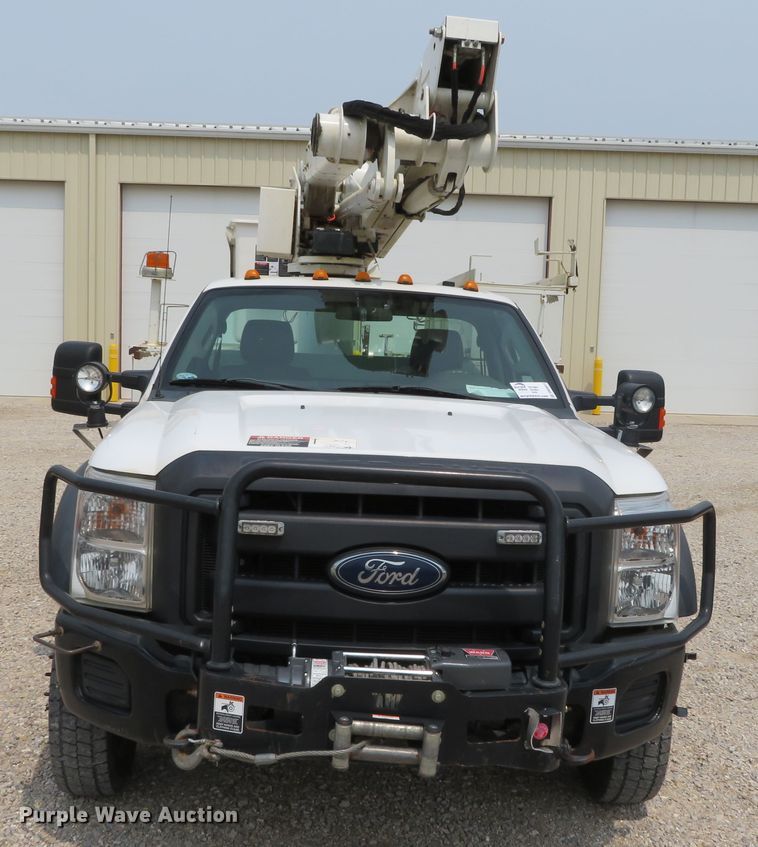 image for item DN5827 2013 Ford F550  bucket truck