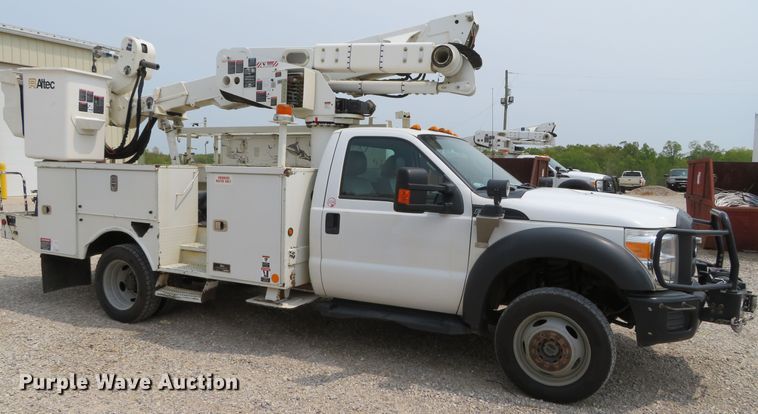 image for item DN5827 2013 Ford F550  bucket truck