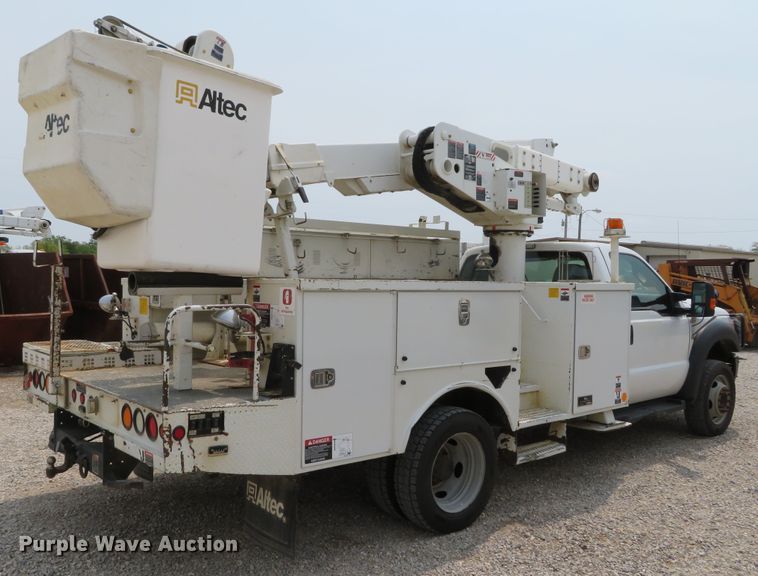 image for item DN5827 2013 Ford F550  bucket truck