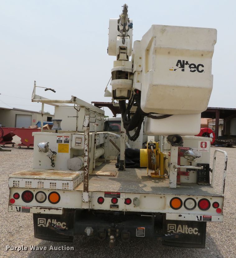 image for item DN5827 2013 Ford F550  bucket truck