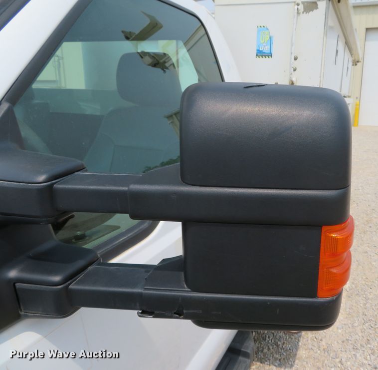 image for item DN5827 2013 Ford F550  bucket truck